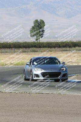 media/Sep-15-2024-Speed Ventures (Sun) [[7a54f7ed2f]]/Yellow Group/Session 1 (Outside Grapevine)/